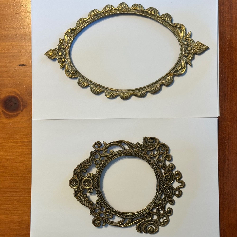 Vintage Ornate Picture Frames Set of 2 Oval Round Filigree Cast Metal Decor